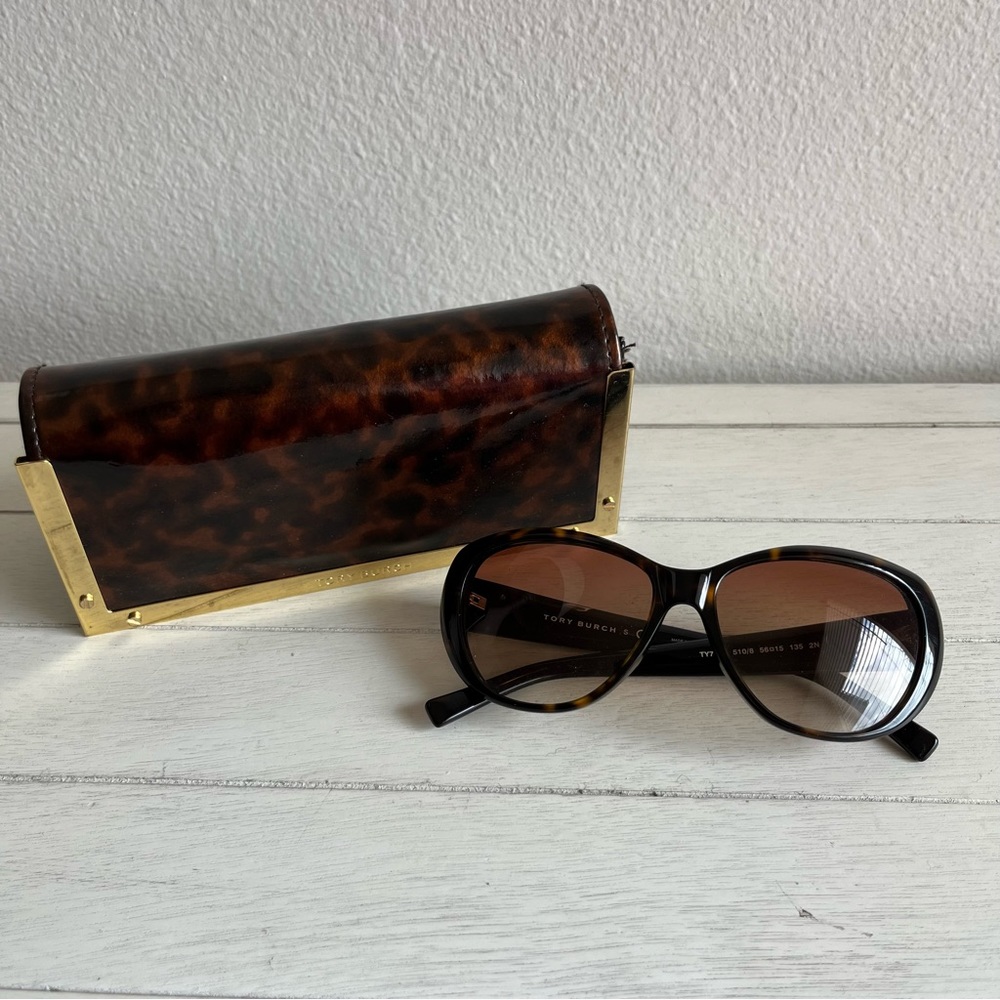 Tory Burch Tortoiseshell Sunglasses with Brown Gradient Lenses